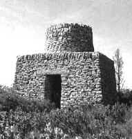 cabane à Souvignargues (Gard) © Jean Laffitte