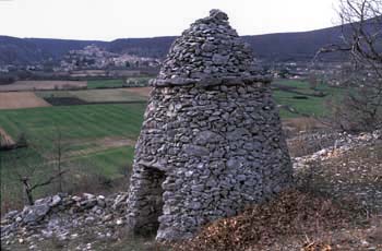 Banon, Alpes-de-Haute-Provence © Dominique Repérant