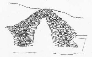Monument préhistorique de Barnenez en Plouezoc'h (Finistère) : vue frontale partielle sur un type de "tholos" (dessin Gaston-Bernard Arnal)