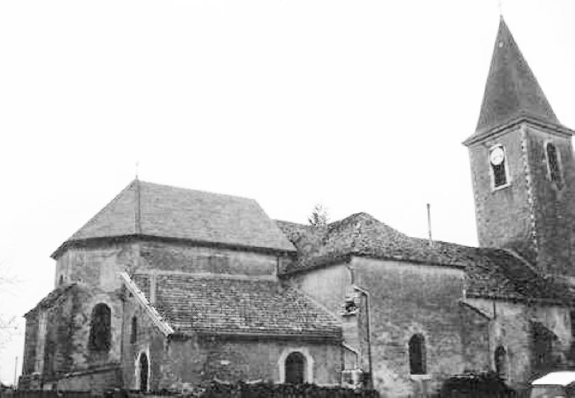 Côté nord de l'église Saint-Laurent à Nanton (Saône-et-Loire)